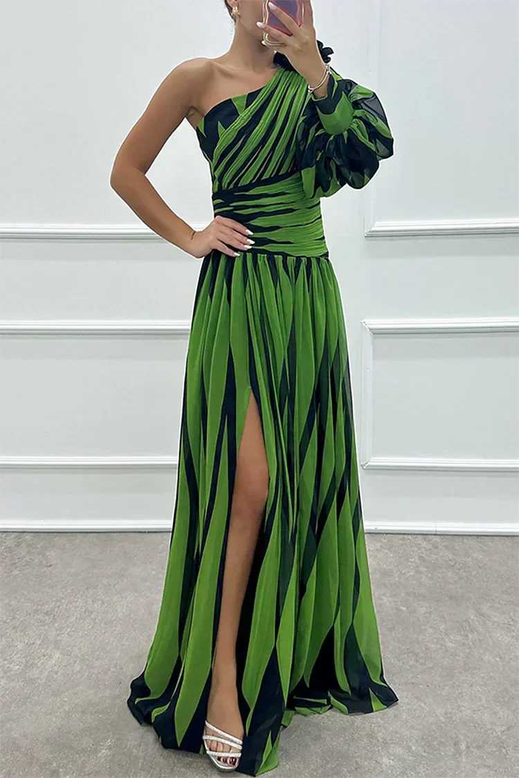 Shiloh - Elegant Striped Maxi Dress with One Shoulder